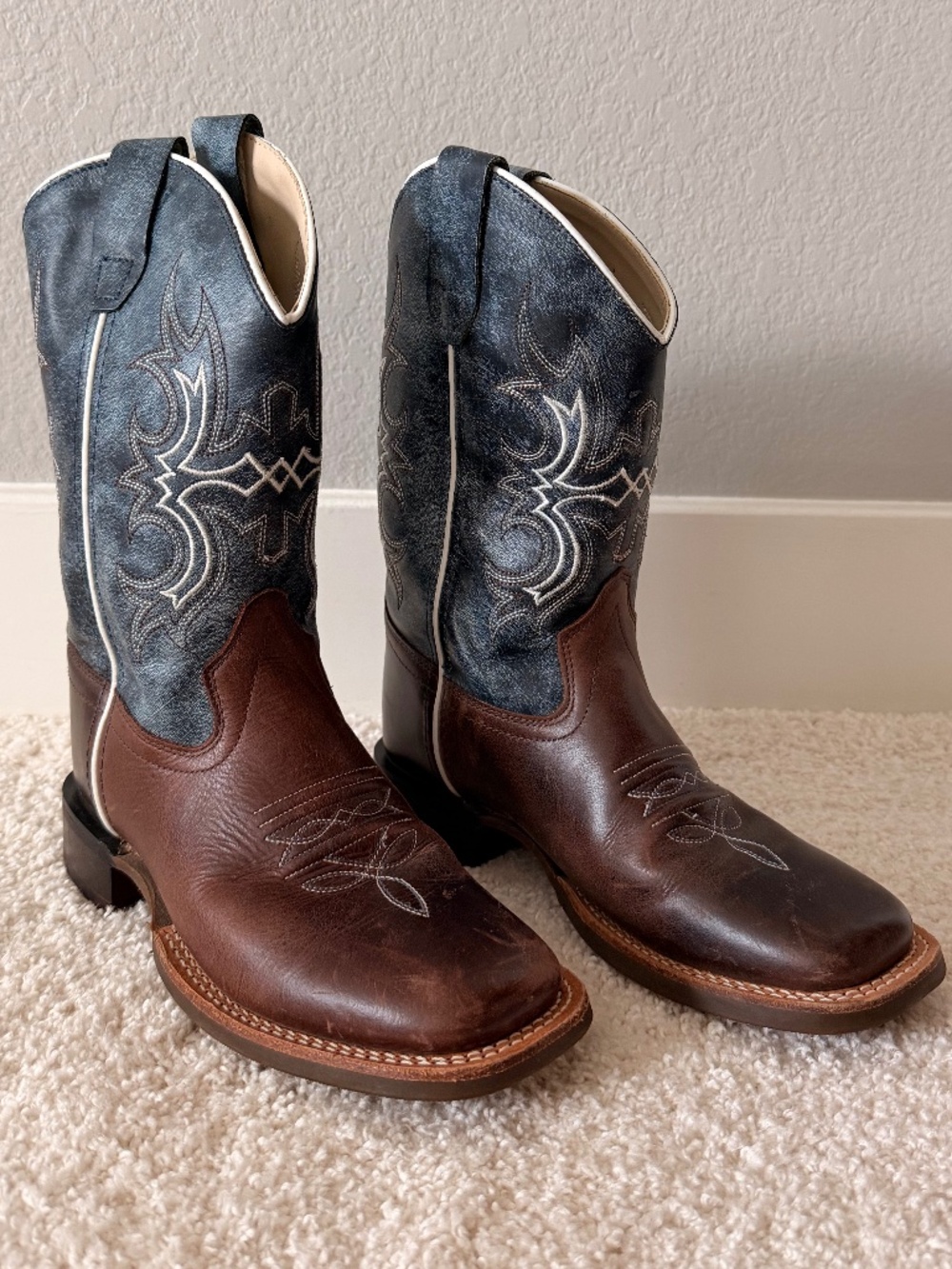 Old West Boys' Cowboy Boots. Western, Country, Brown/Blue